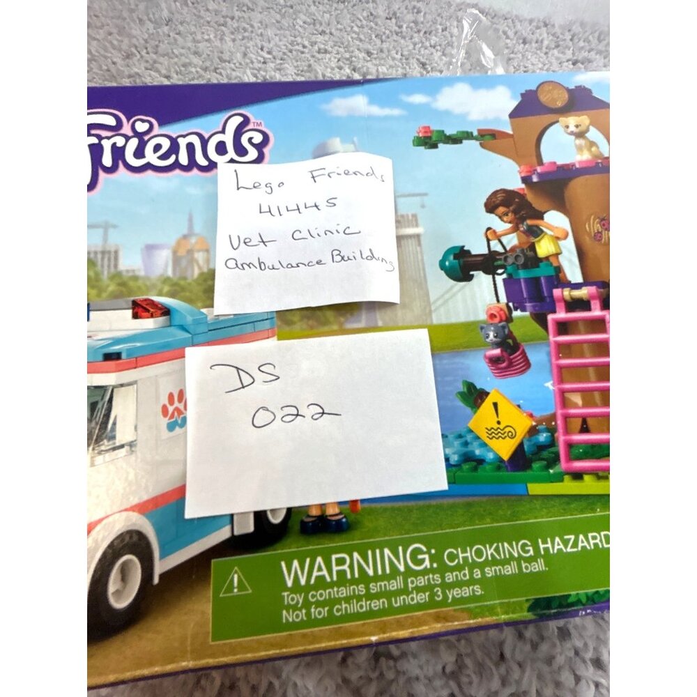 Lego Friends 41445 Vet Clinic Ambulance 6+ - Picture 7 of 7